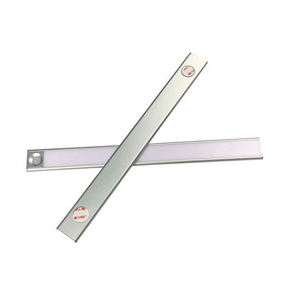 30cm chiều dài đèn nhựa tủ đèn pin cho các giải pháp chiếu sáng công nghiệp và kho